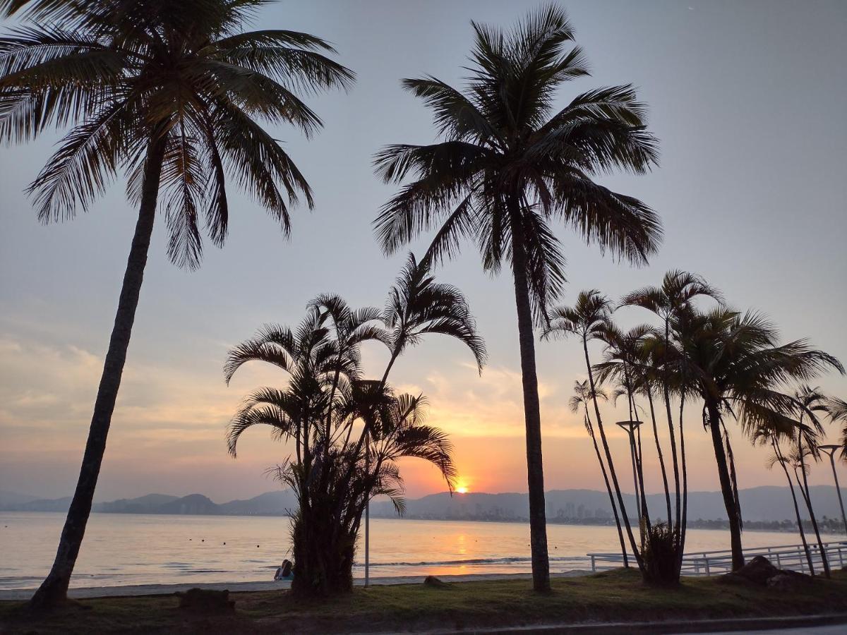 Apartamento Beira Mar - Enseada - Guaruja - 150 Metros Da Praia Dış mekan fotoğraf