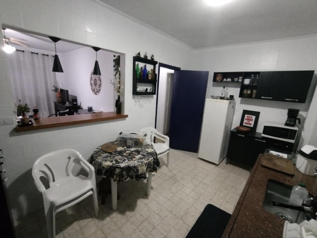 Apartamento Beira Mar - Enseada - Guaruja - 150 Metros Da Praia Dış mekan fotoğraf